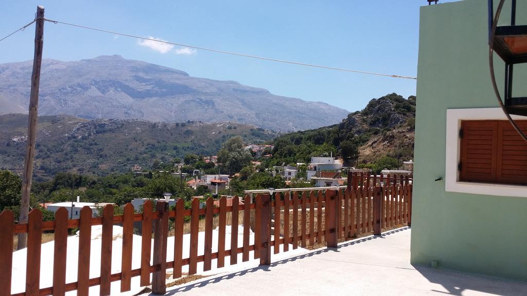 Elia Μέρωνας Εξωτερικό φωτογραφία