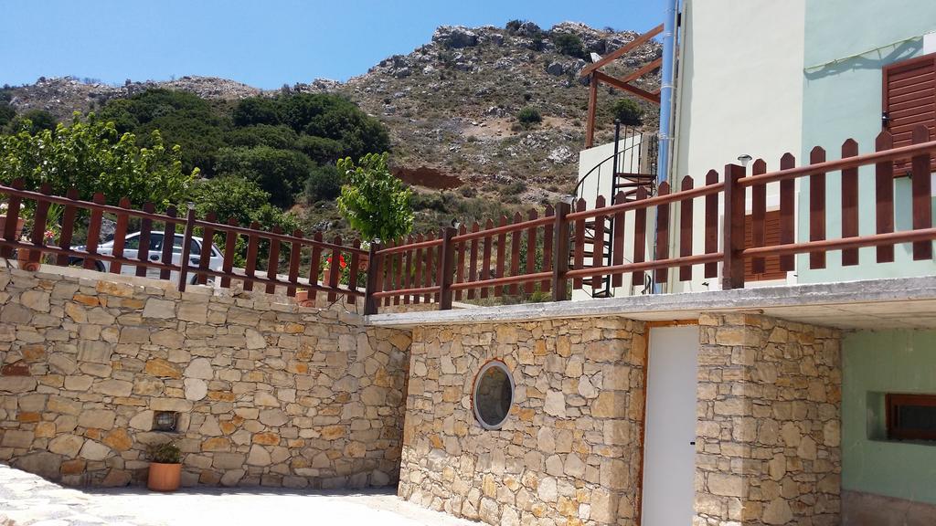 Elia Μέρωνας Εξωτερικό φωτογραφία